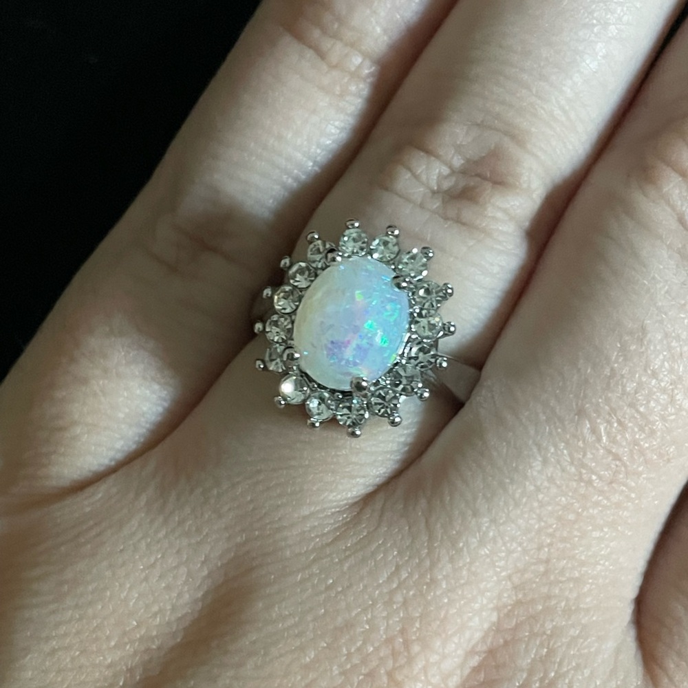 Faux Opal and Rhinestone Ring - Picture 4 of 5